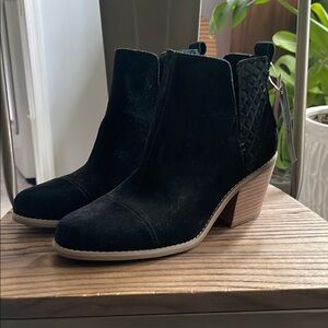 Women's Black Ankle Boots NWT